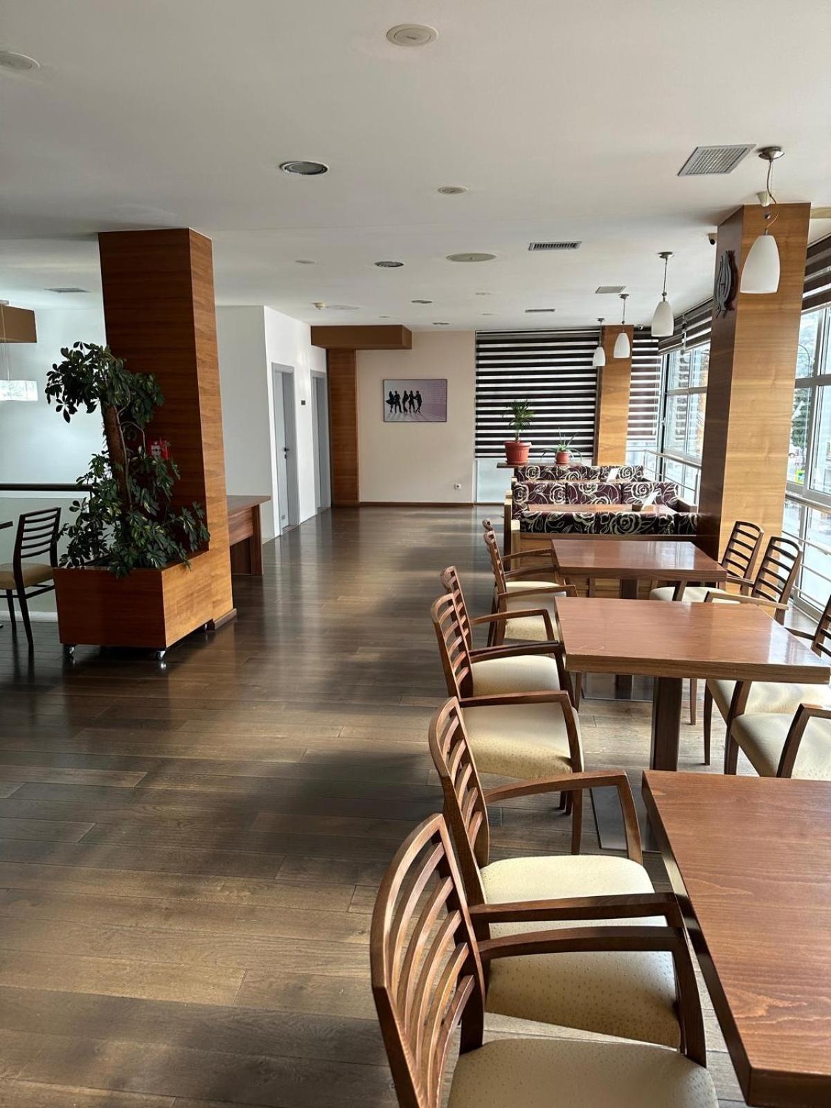 奥阿扎酒店 科尼茨 外观 照片