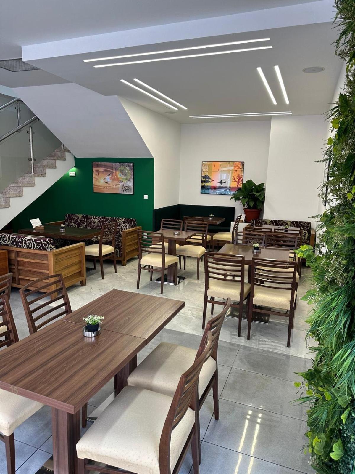 奥阿扎酒店 科尼茨 外观 照片